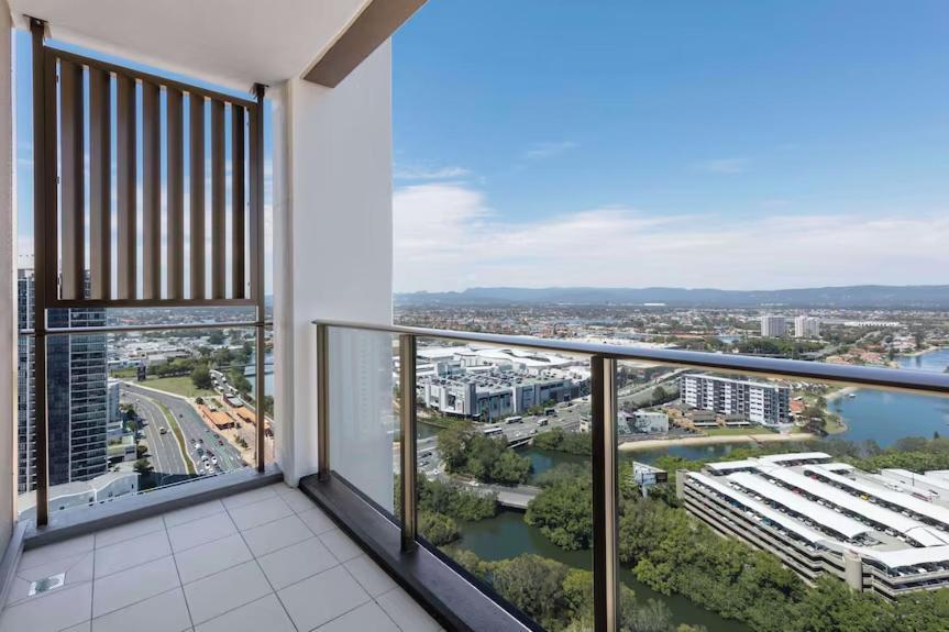 Beach Residences 2-Br River View ゴールドコースト エクステリア 写真